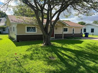 700 N Angelina St, Whitney, TX 76692