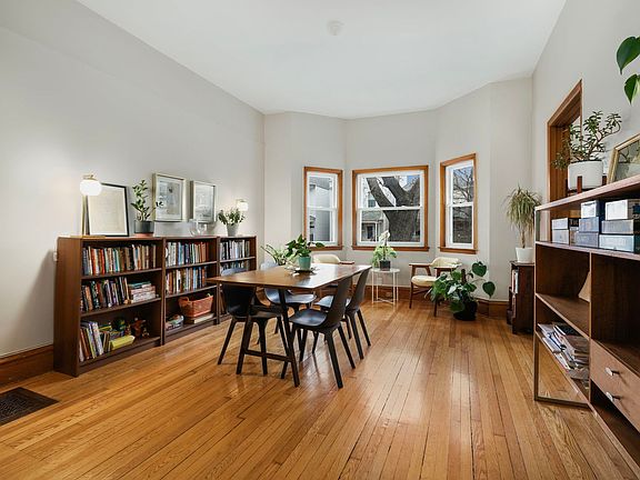 5th image of 2511 N Saint Louis Ave