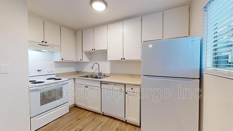 1st image of 1800 Eugenia Ave APT B