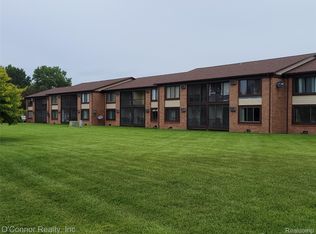 1975 Michigan Ave APT C25, Marysville, MI 48040