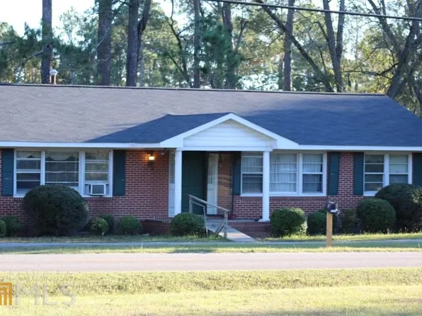 374 E Monroe Ave, Ashburn, GA 31714