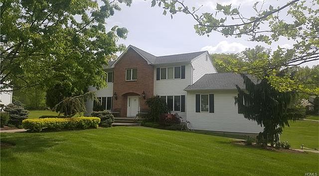 1st image of 6 Burris Ct