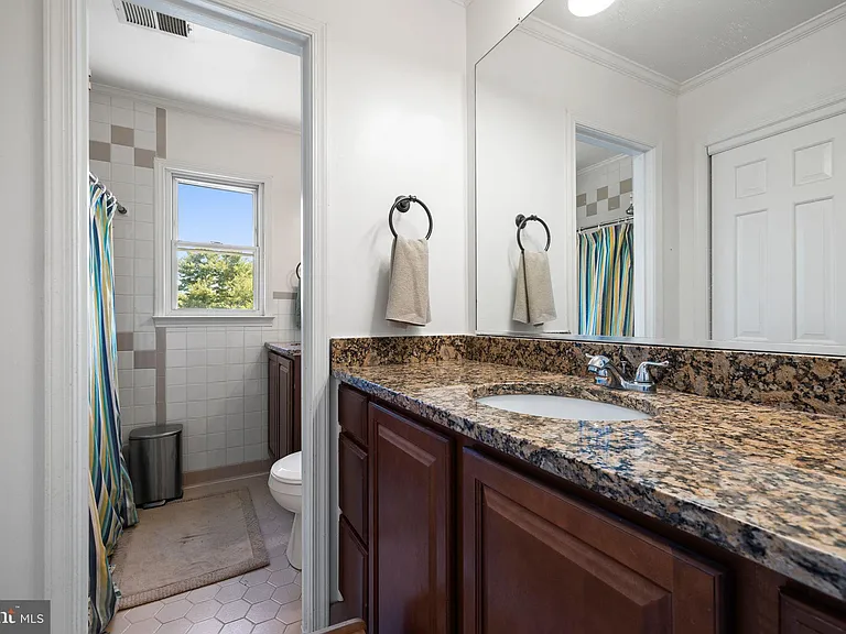 4301 Mountain View Dr — Photo 40