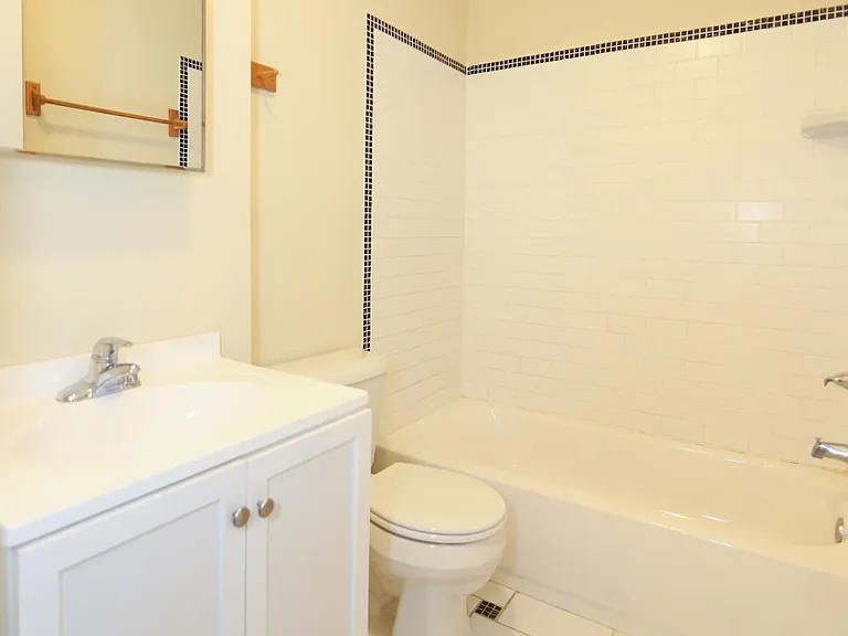 1447 N 17th St #2 — Photo 7
