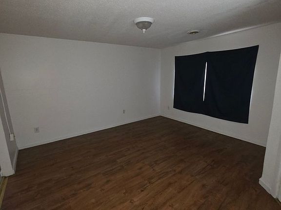 2nd image of 2127 Lincoln Ave #1