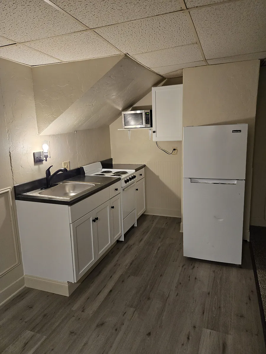 Building Photo - 524 Spruce St #4