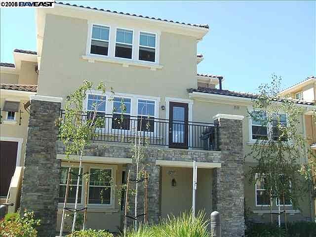 Building Photo 4
