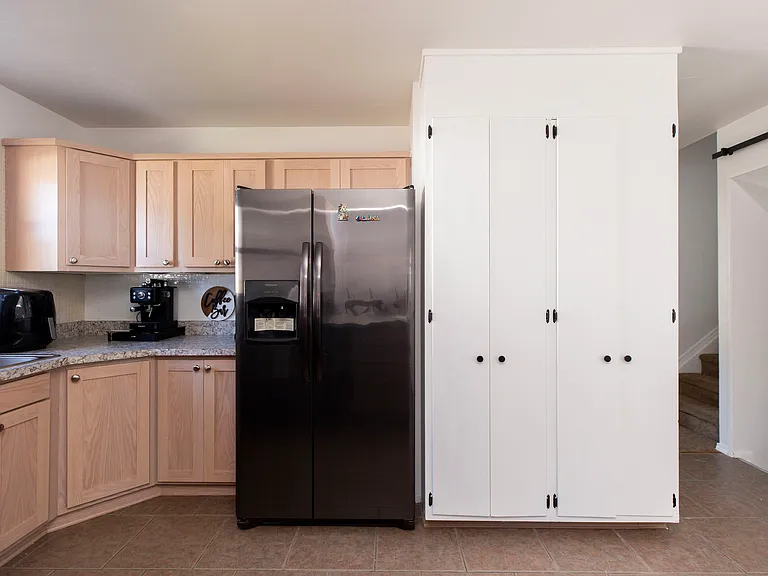 3301 Cabot Dr — Photo 22