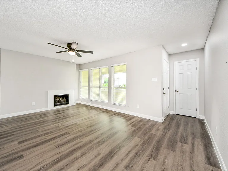 781 Country Place Dr #2021 — Photo 14