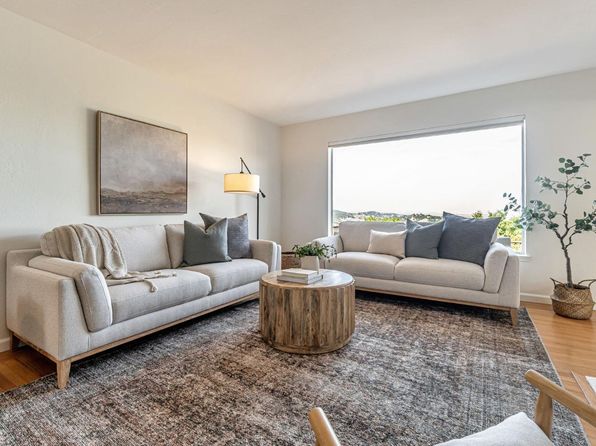122 Ridgewood Drive, San Rafael, CA 94901