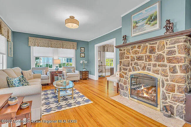 1405 4th Ave — Photo 6