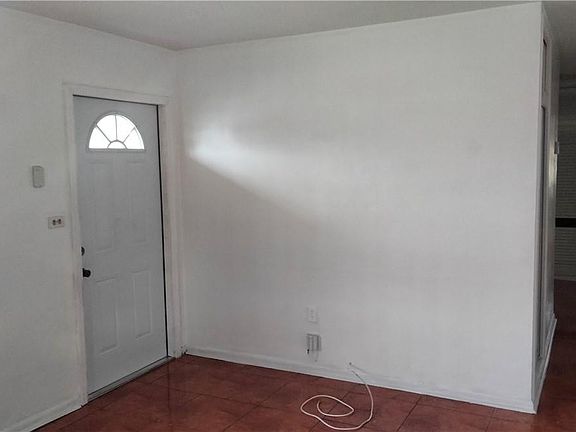 3rd image of 3520 NW 209th Terrace