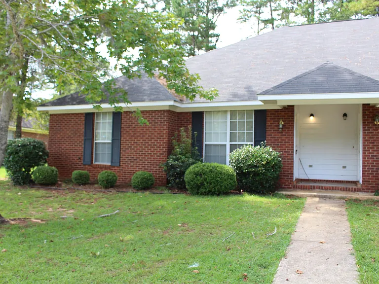 2225 Bedford Ct #A — Photo 10