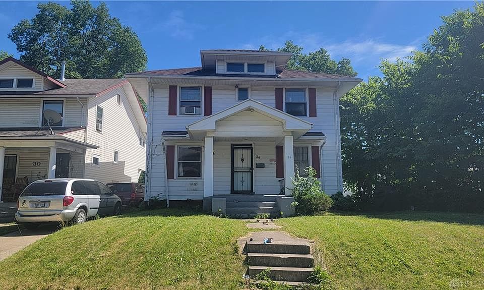 1st image of 26 Elmwood Ave E