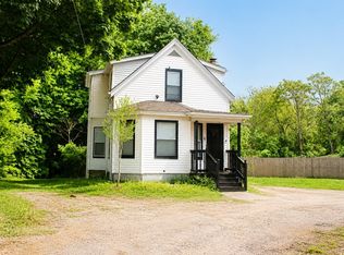 37 Hunt St, Brockton, MA 02302