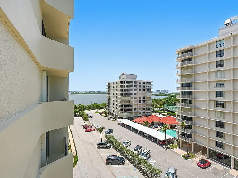 5460 N Ocean Dr #6A — Photo 42