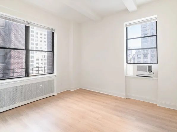 228 West 71st Street image 15 of 40