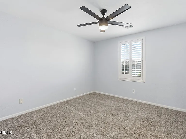 11402 W Alvarado Rd — Photo 26