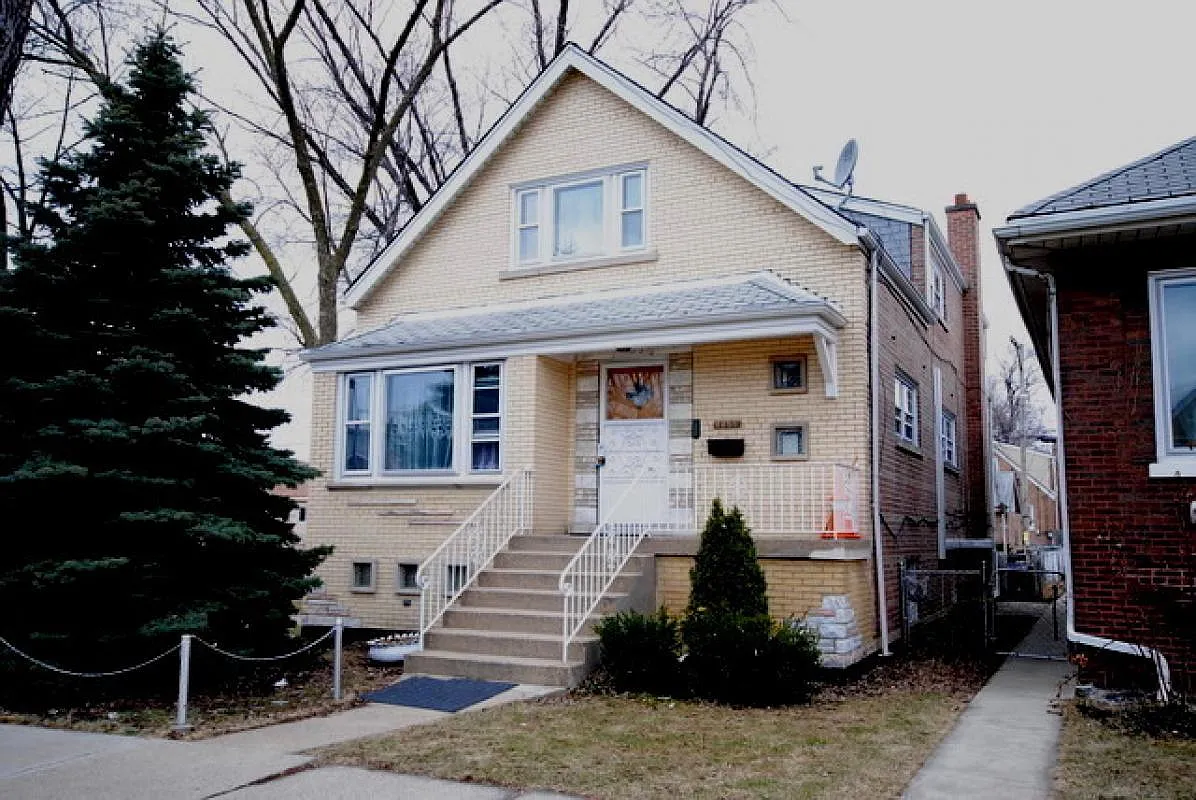 4856 S Tripp Ave photo 1