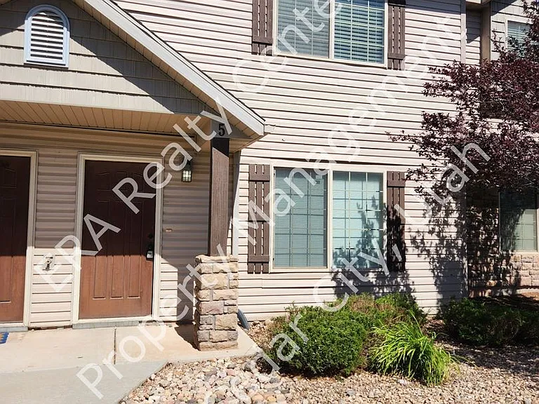370 W 1425 N #5 — Photo 1