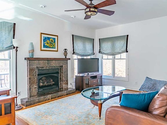 3rd image of 1226 McKnights Way