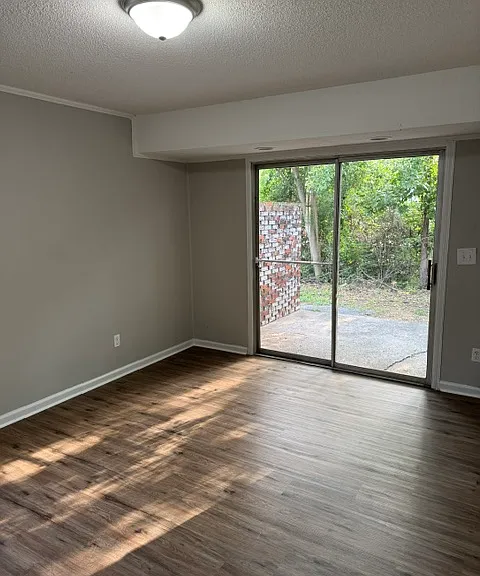 4716 Metro Park Ln #B — Photo 4