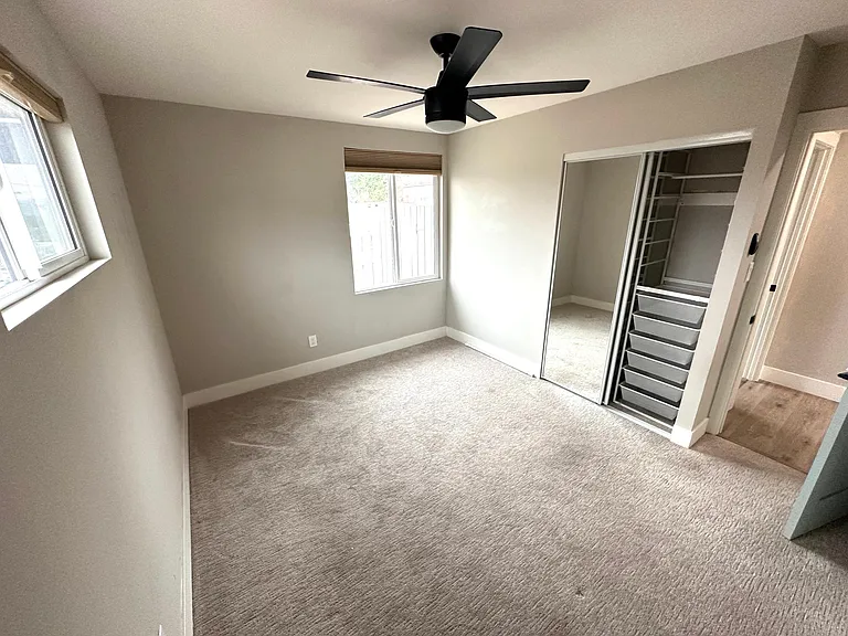 2078 Finch Ln — Photo 15