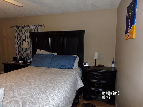 3rd image of 225 Sequoia Dr