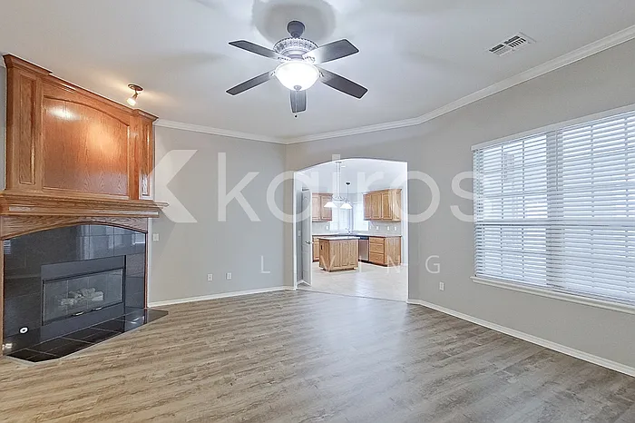 3 bed, 2.0 bath, 1736 sqft, $1,845 — Photo 4