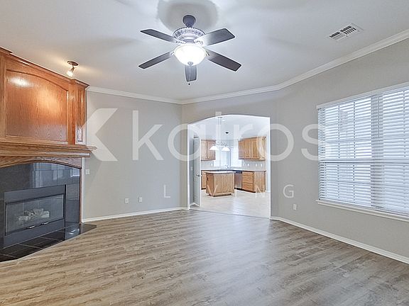 4th image of 1421 Asher St