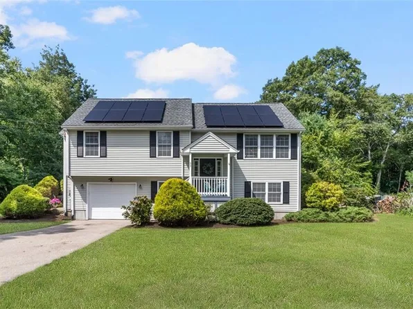 33 Charles Ave, Charlestown, RI 02813