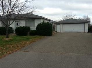 3817 77th St E, Inver Grove Heights, MN 55076