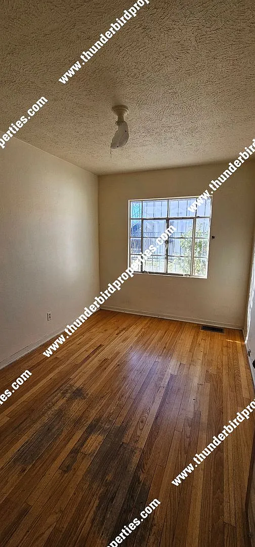 Cnm/Unm Area — Photo 4