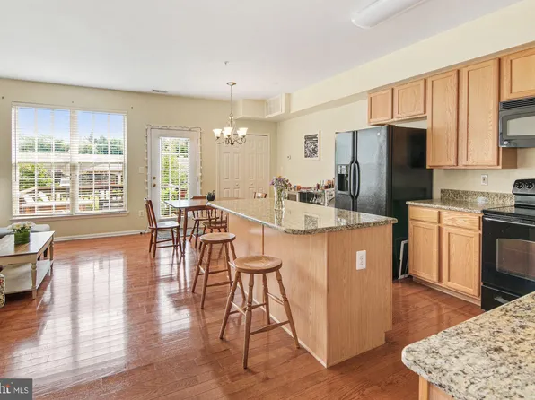 29 Harbour Heights Dr, Annapolis, MD 21401