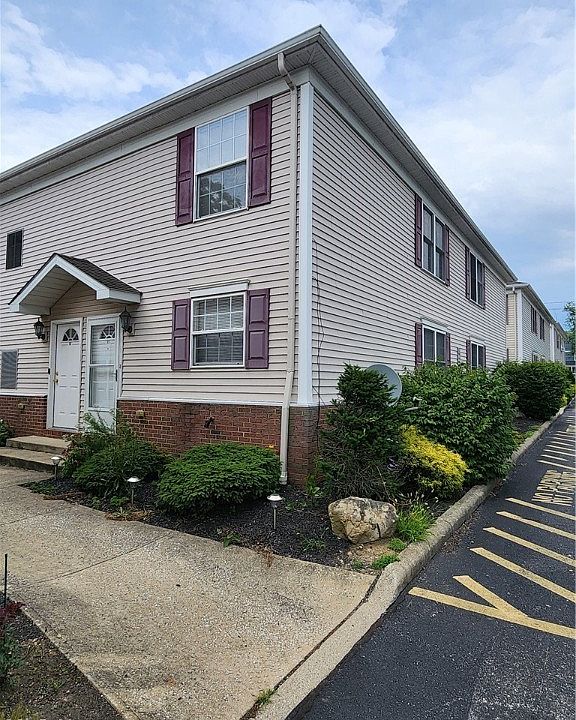 1st image of 11531 Riverview Ct