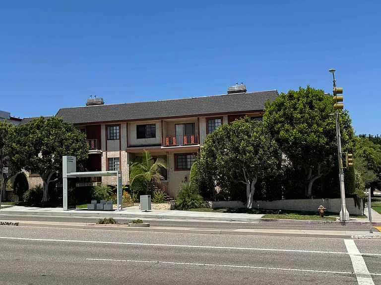 7507 W Manchester Ave #706 — Photo 1