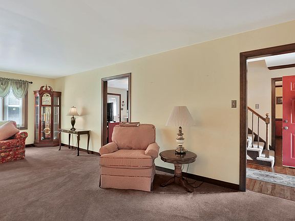 5th image of 5817 Buxton Dr