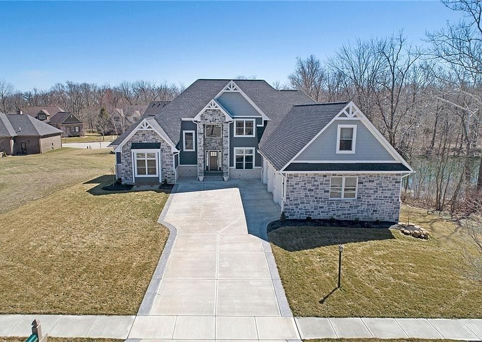 1st image of 11569 Silver Moon Ct