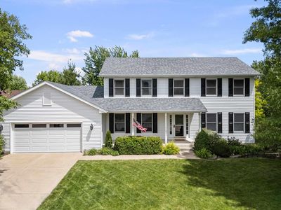 1201 Scenic Pl, Le Claire, IA, 52753