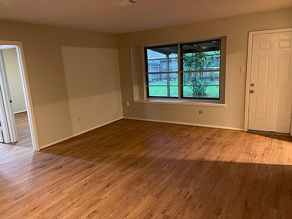 5th image of 9314 Golden Wood Ln