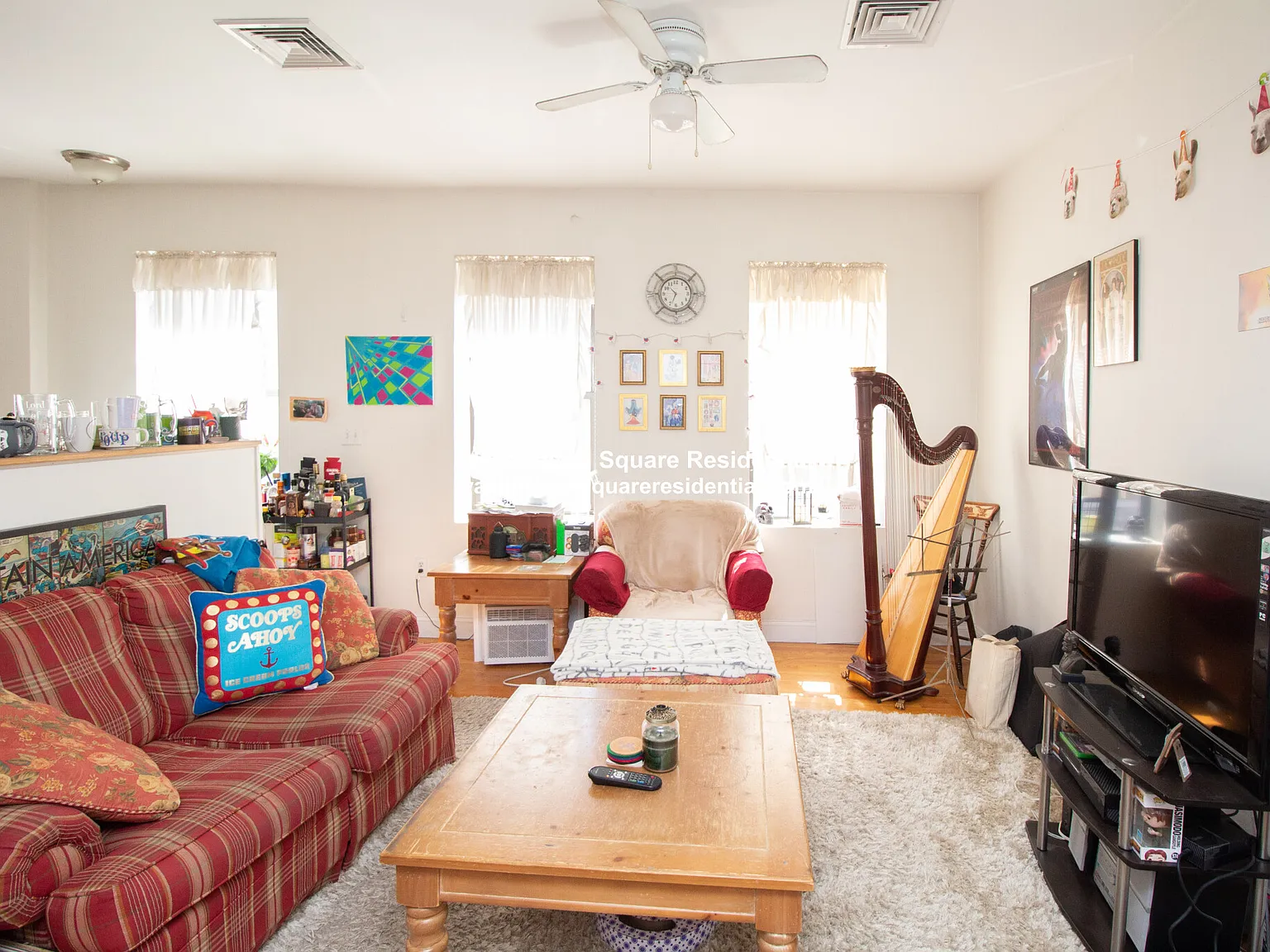 3 bed, 1.0 bath, $3,000 — Photo 2