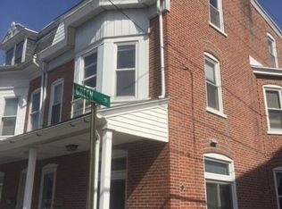 31 N 3rd St #2, Emmaus, PA 18049