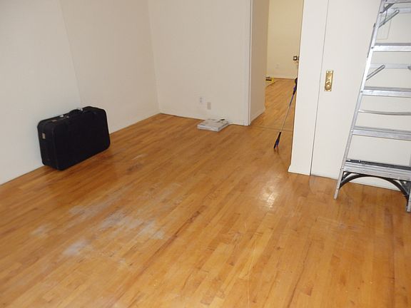 5th image of 500 W 47th St APT 5S