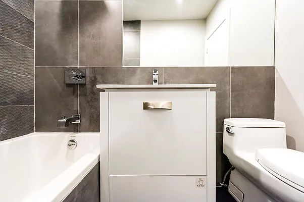 Rented by Nooklyn NYC LLC | media 17