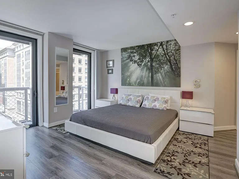 616 E St NW #718 — Photo 21