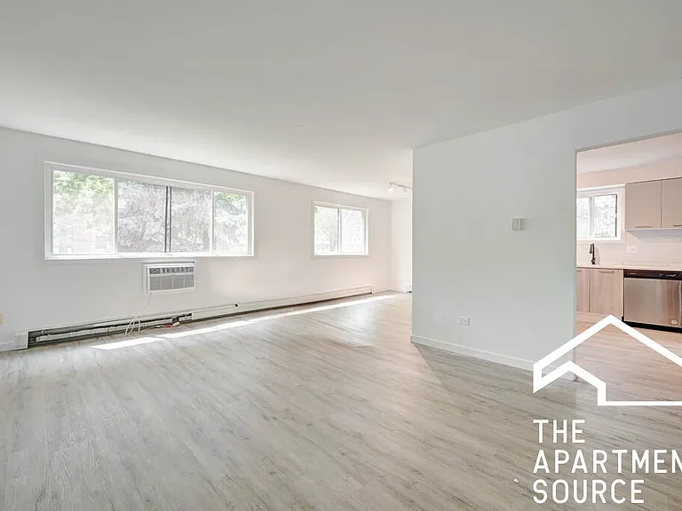 7621 N Sheridan Rd #1J — Photo 4