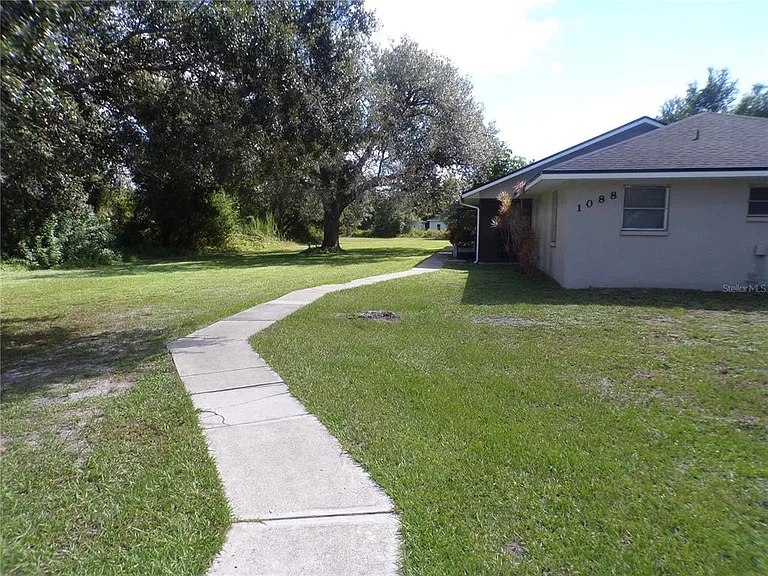 1088 Melville Rd #A — Photo 13