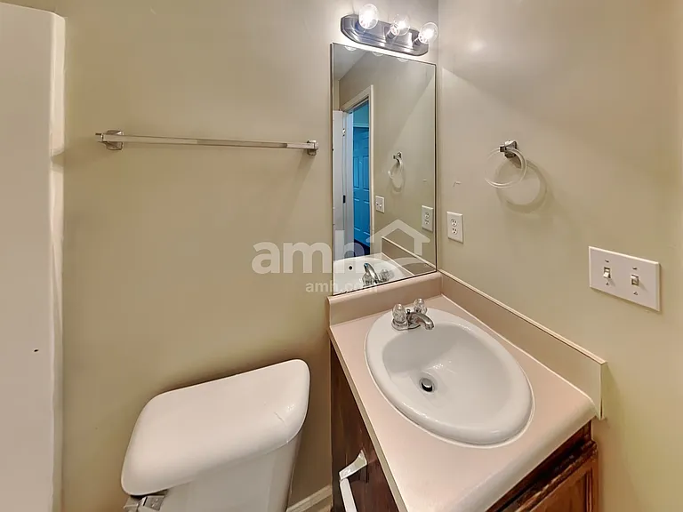 1509 Locomotive Dr NE — Photo 15
