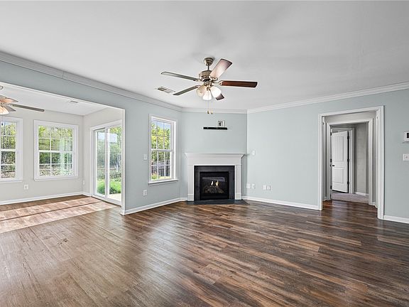 4th image of 124 Screech Dr