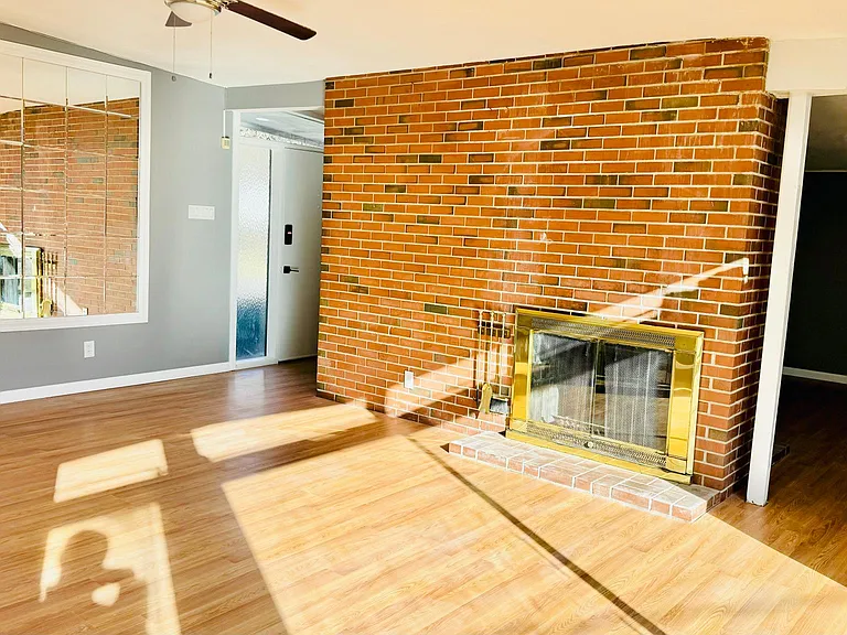 8332 Pepperidge Dr — Photo 6